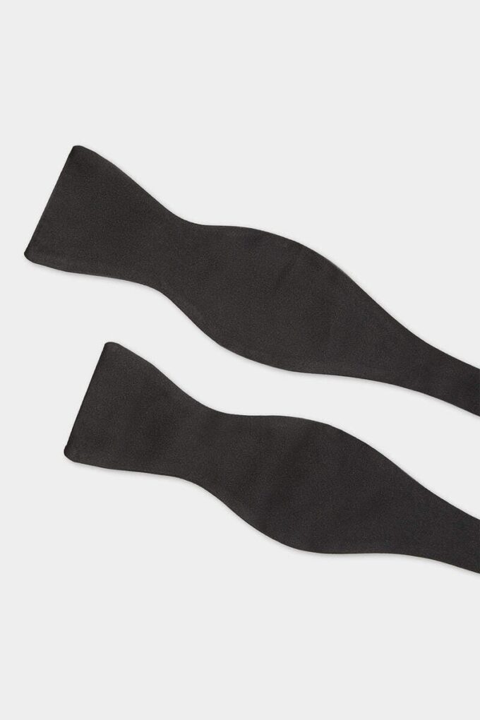 D2 Classic Bow Tie D2 Classic Bow Tie