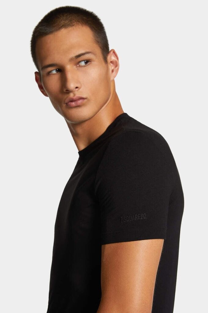 Dsquared2 Embroidered Logo T-Shirt Dsquared2 Embroidered Logo T-Shirt